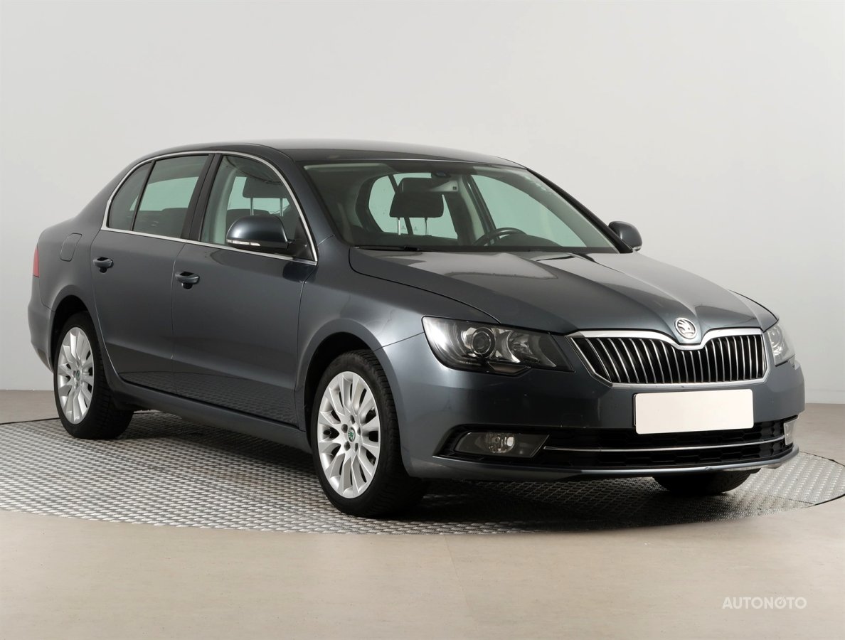 Škoda Superb, 2014 - celkový pohled