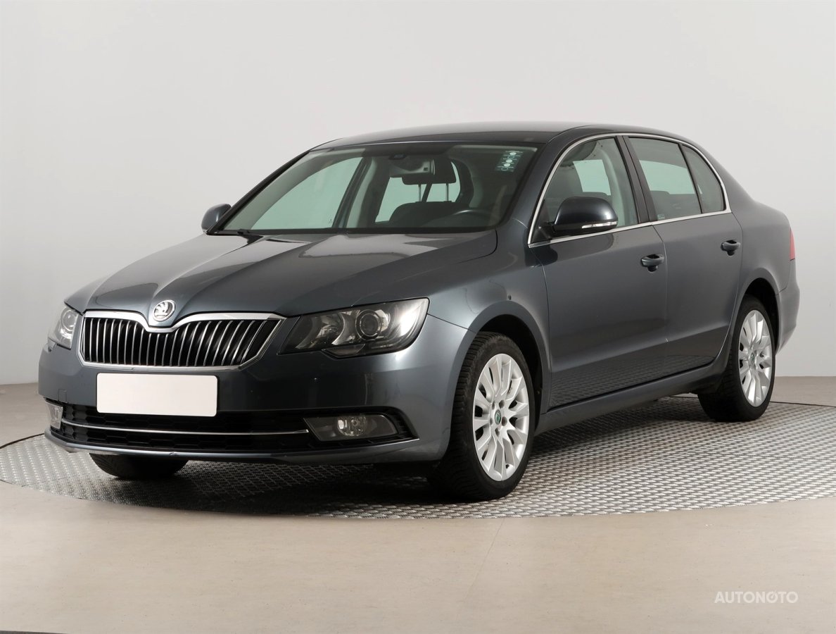 Škoda Superb, 2014 - pohled č. 3