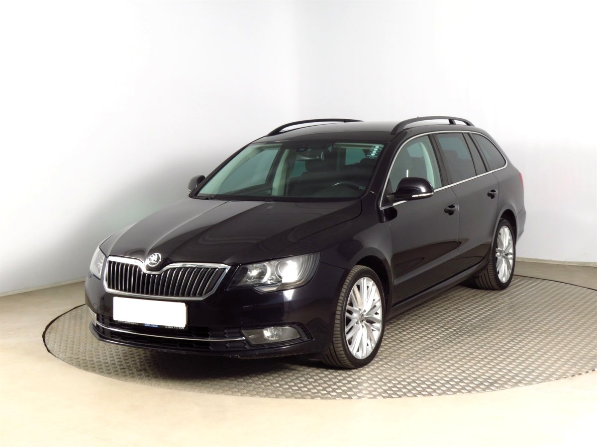 Škoda Superb, 2014 - pohled č. 3