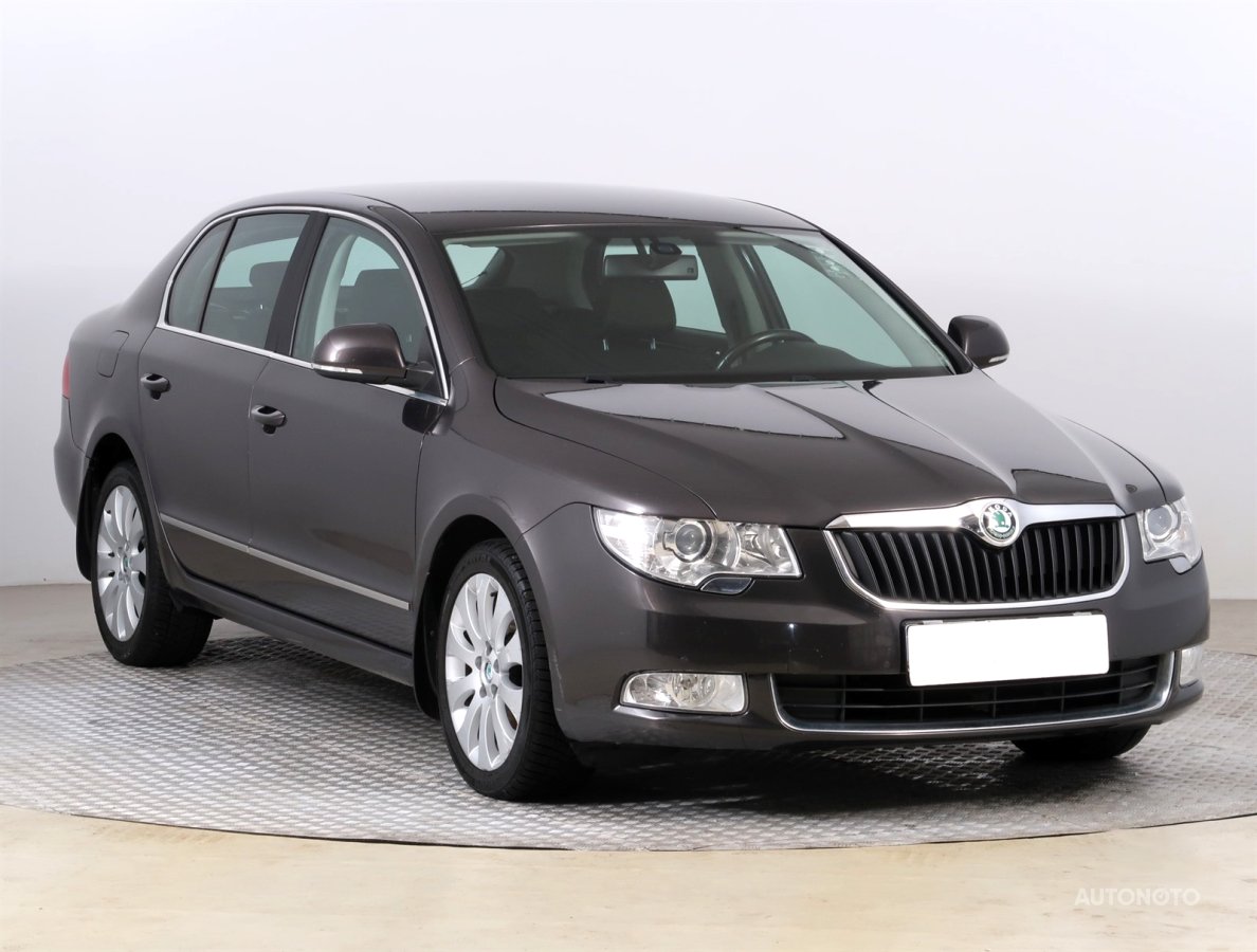 Škoda Superb, 2011 - celkový pohled