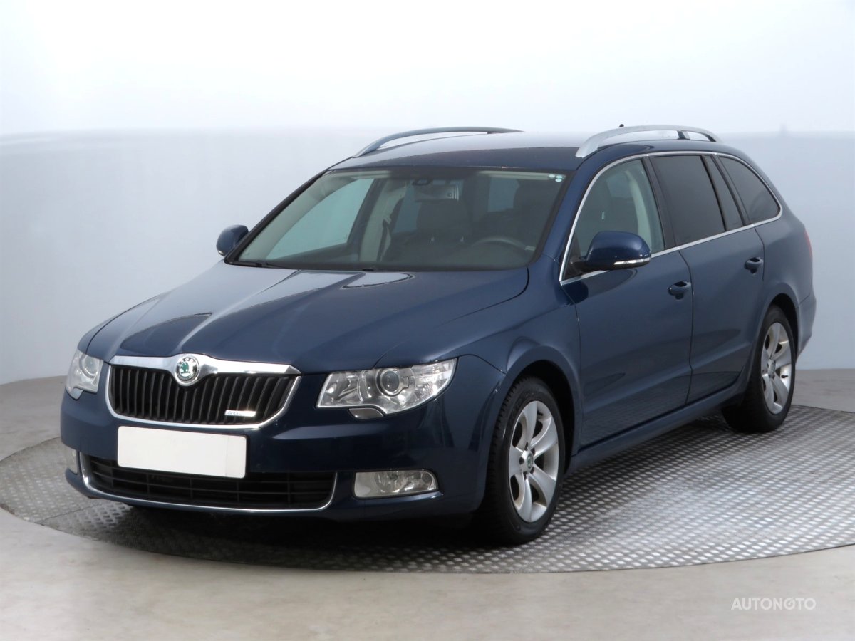Škoda Superb, 2011 - pohled č. 3