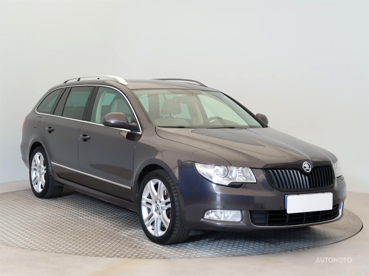 Škoda Superb, 2011 - celkový pohled