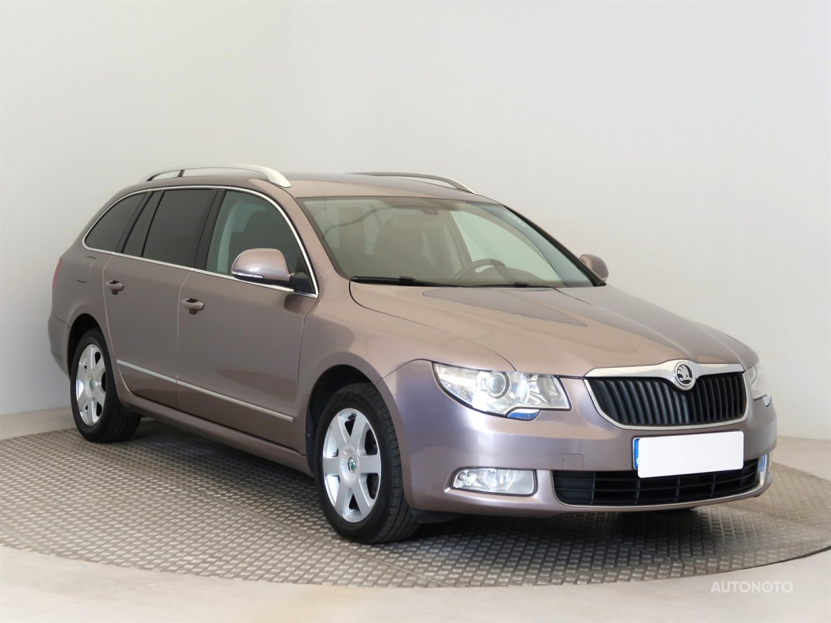 Škoda Superb, 2011 - celkový pohled