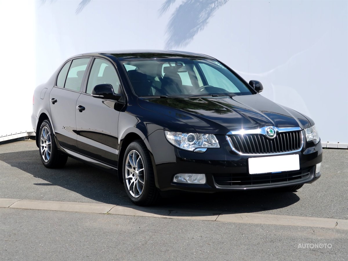 Škoda Superb, 2011 - celkový pohled