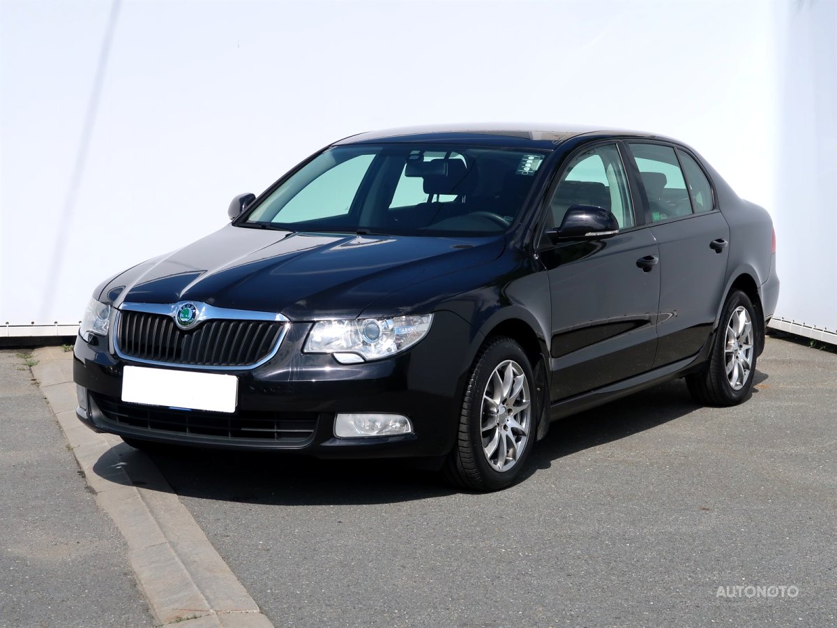 Škoda Superb, 2011 - pohled č. 3