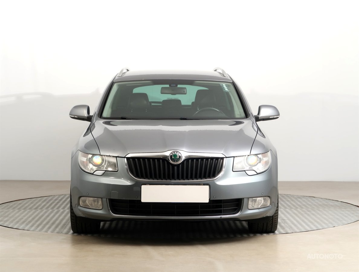 Škoda Superb, 2011 - pohled č. 2