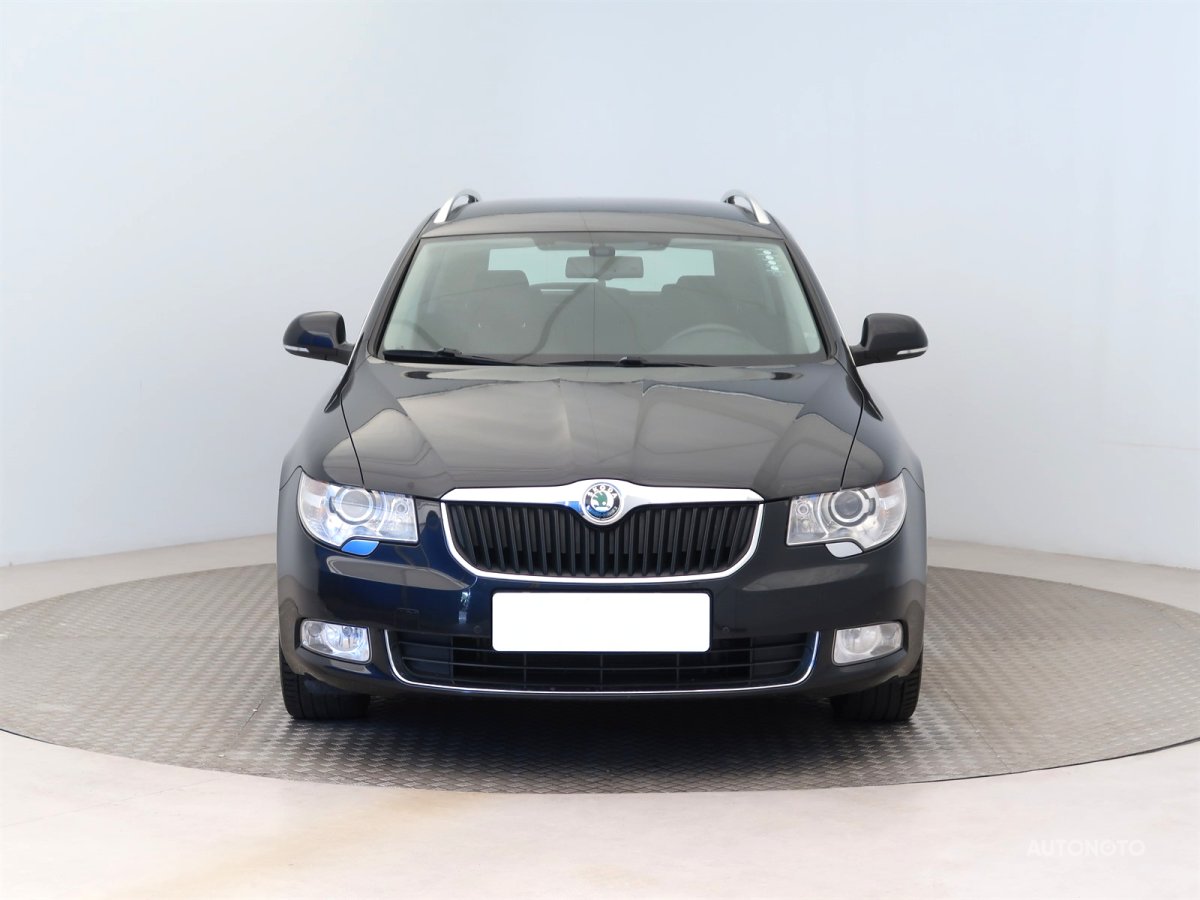 Škoda Superb, 2012 - pohled č. 2