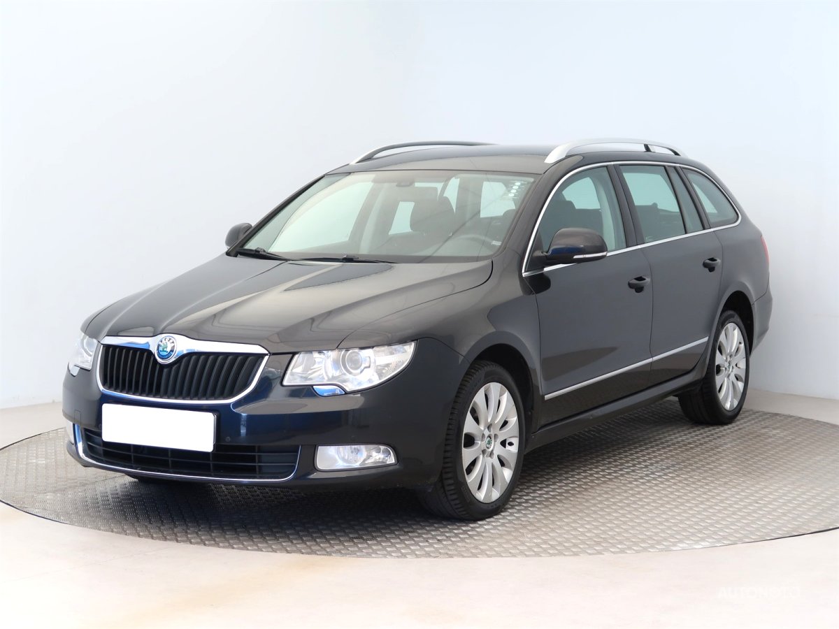 Škoda Superb, 2012 - pohled č. 3