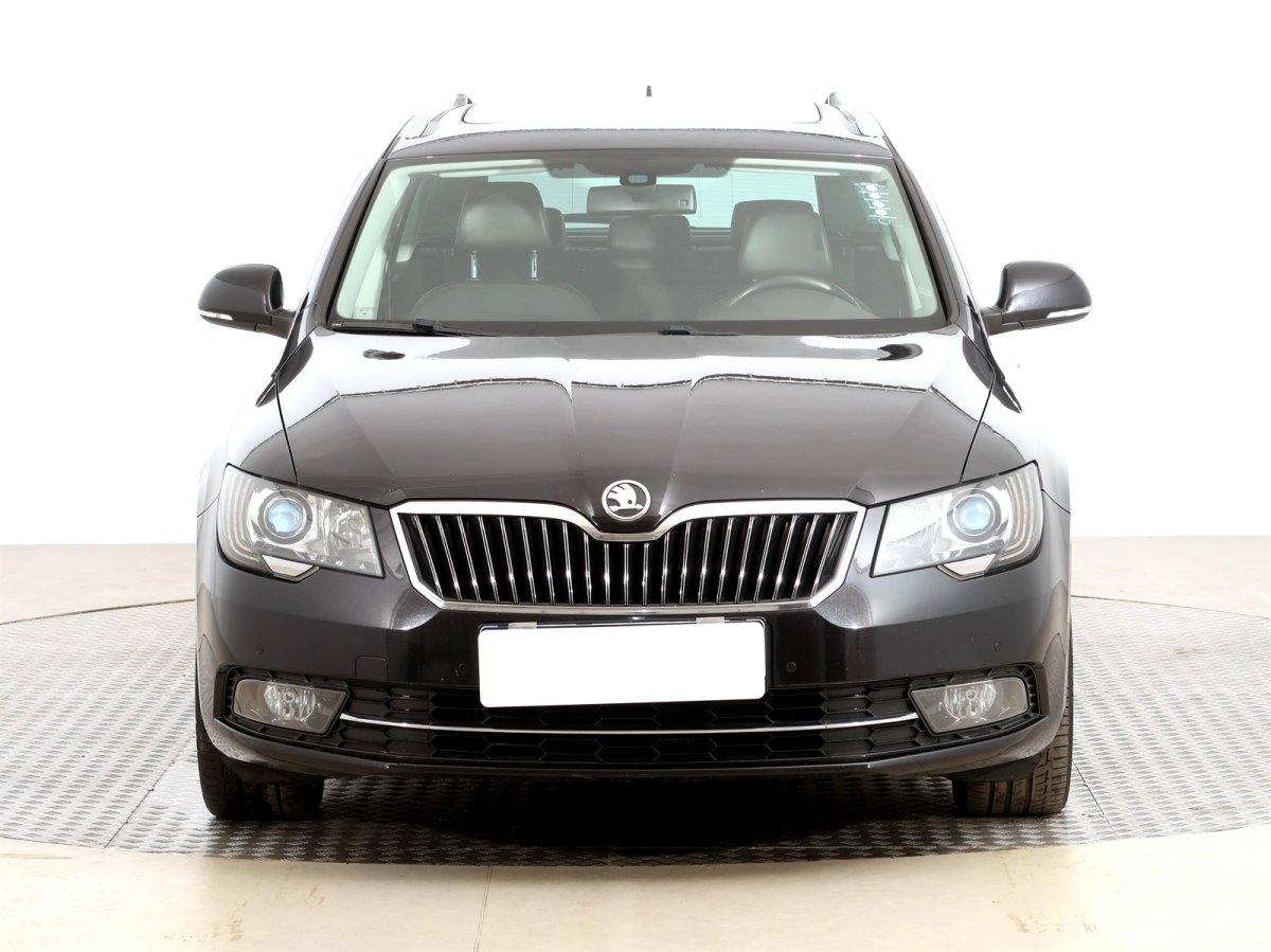 Škoda Superb, 2014 - pohled č. 2