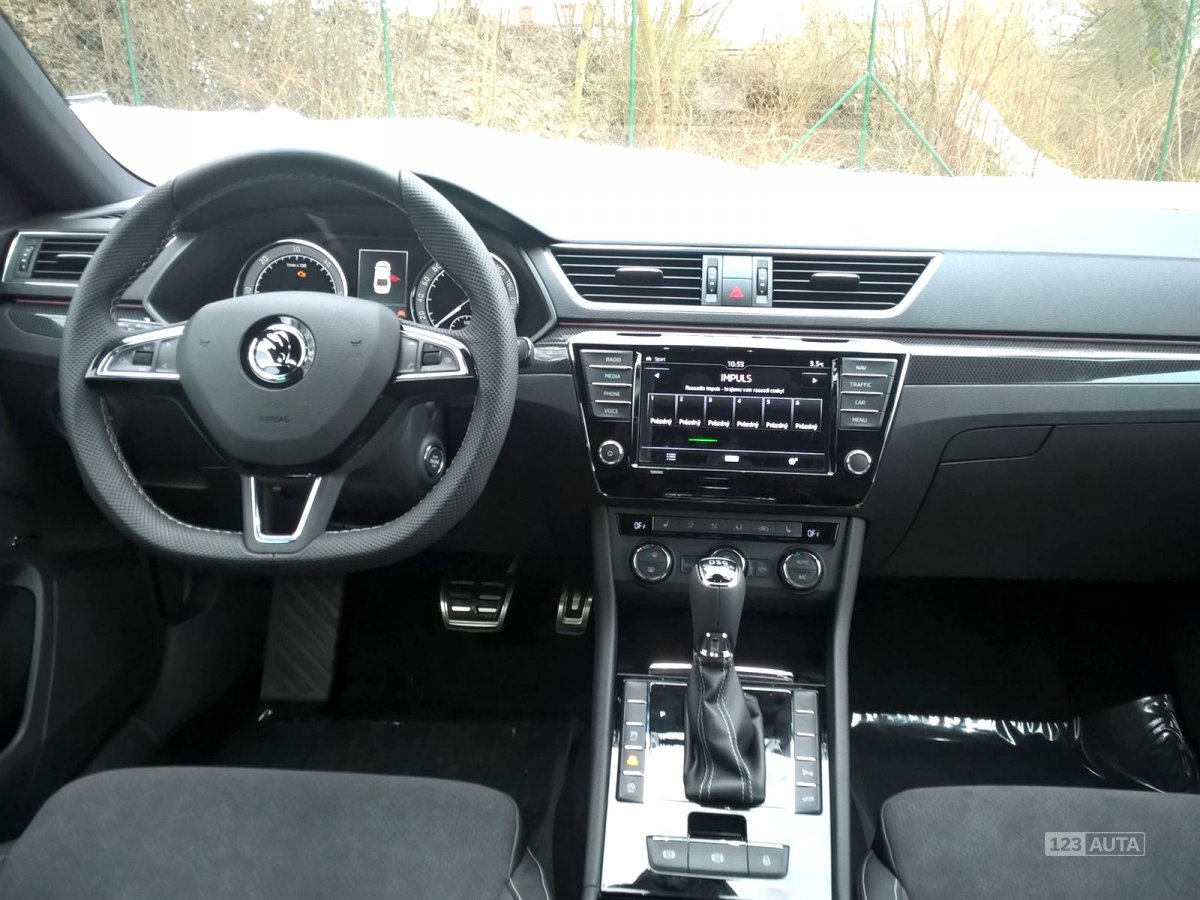 Škoda Superb, 2017 - pohled č. 13