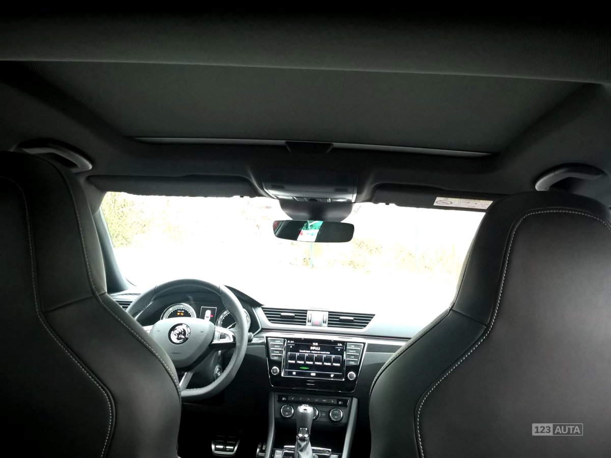 Škoda Superb, 2017 - pohled č. 15