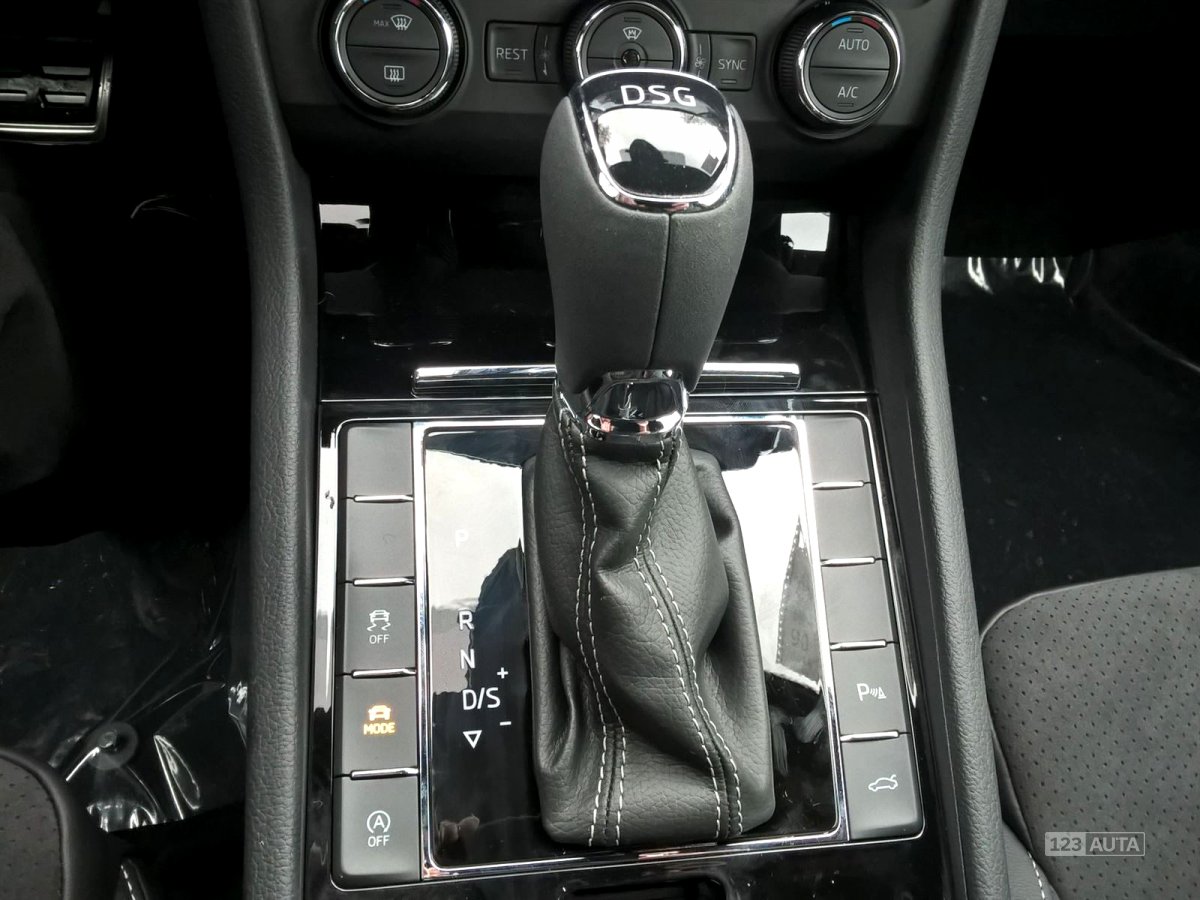 Škoda Superb, 2017 - pohled č. 19