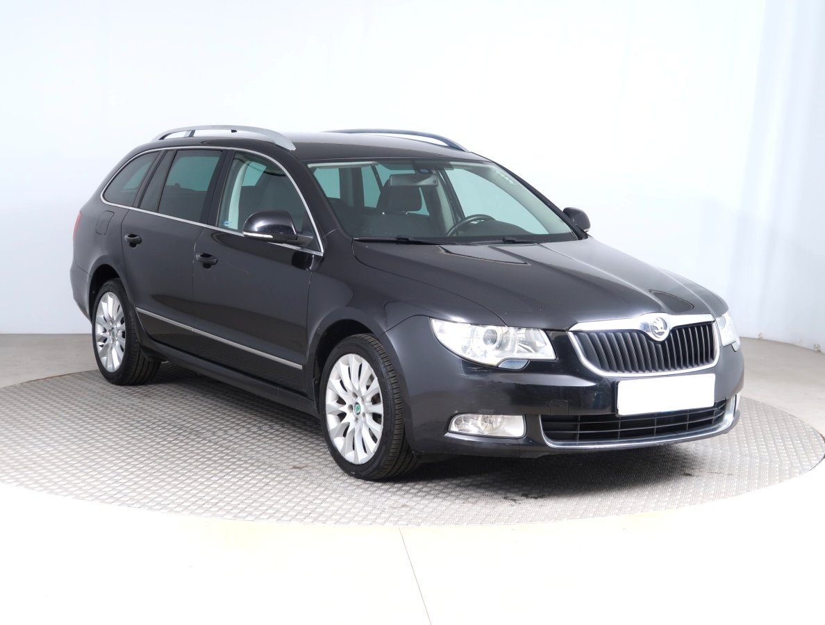 Škoda Superb, 2013 - celkový pohled