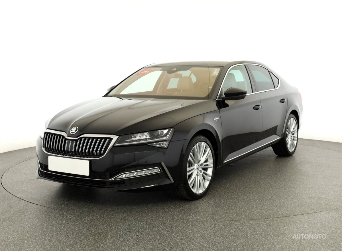 Škoda Superb, 2023 - pohled č. 3