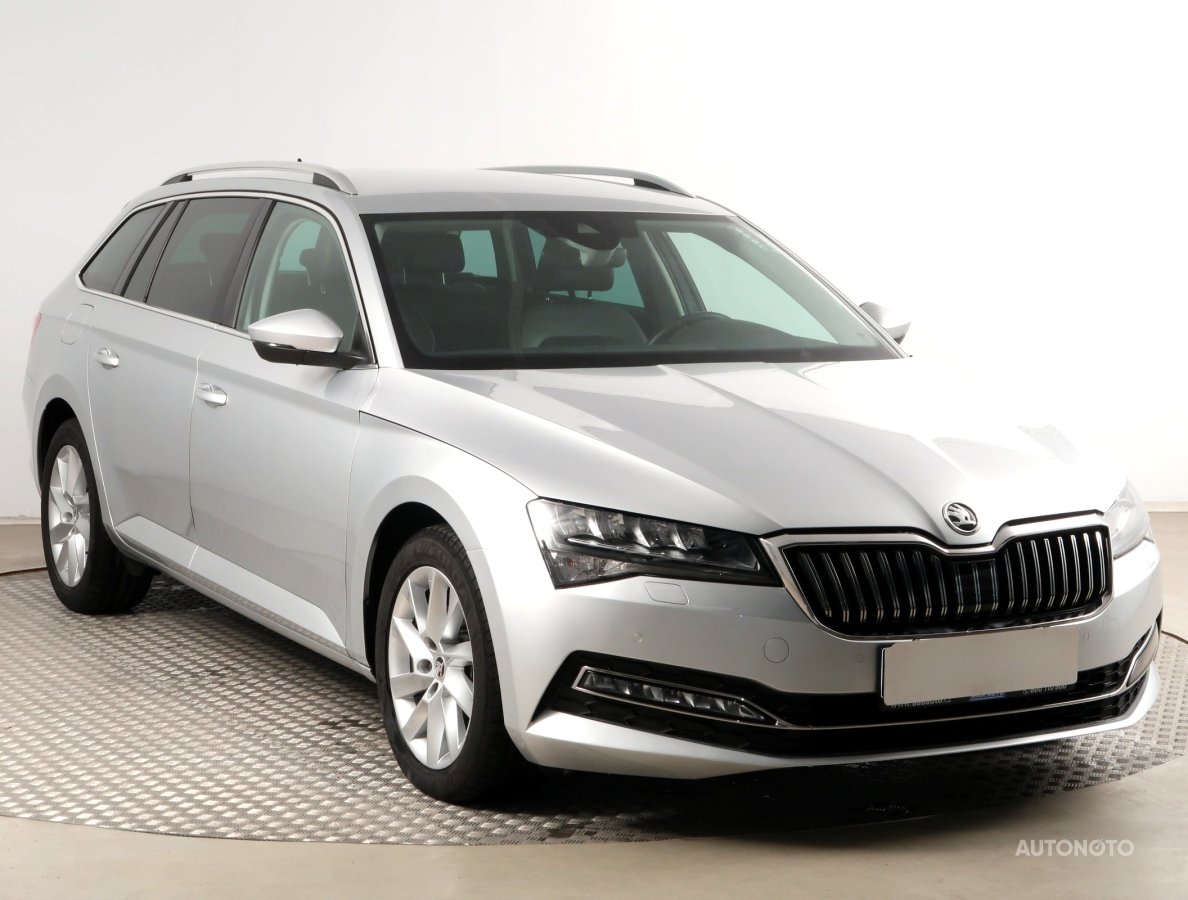 Škoda Superb, 2021 - celkový pohled