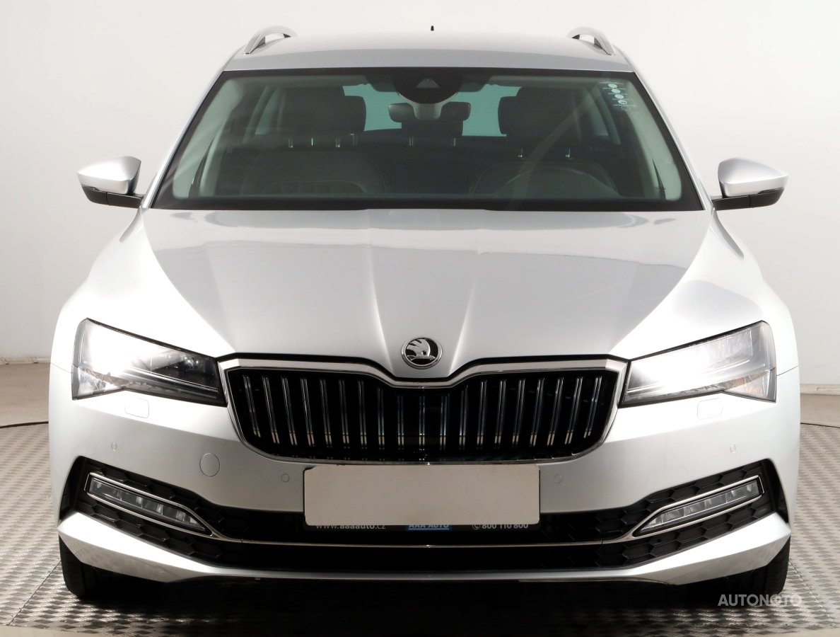 Škoda Superb, 2021 - pohled č. 2