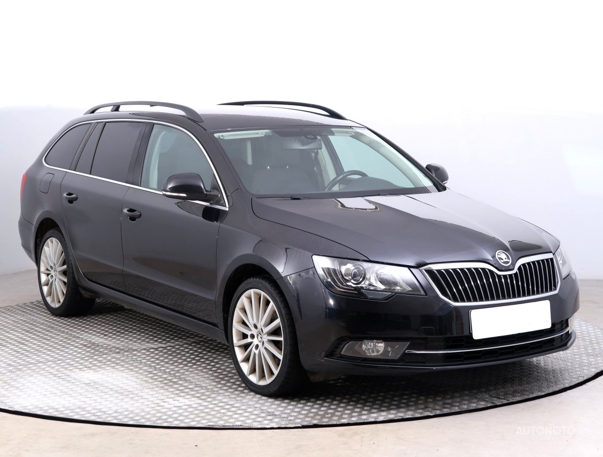 Škoda Superb, 2014 - celkový pohled