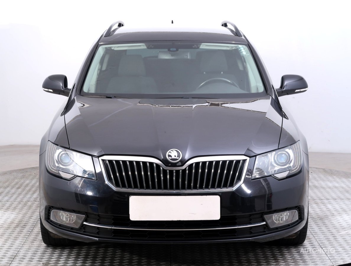 Škoda Superb, 2014 - pohled č. 2