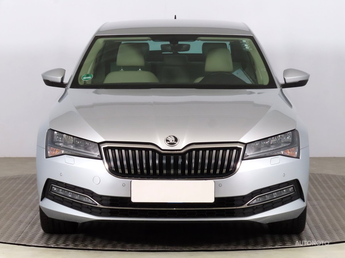 Škoda Superb, 2021 - pohled č. 2