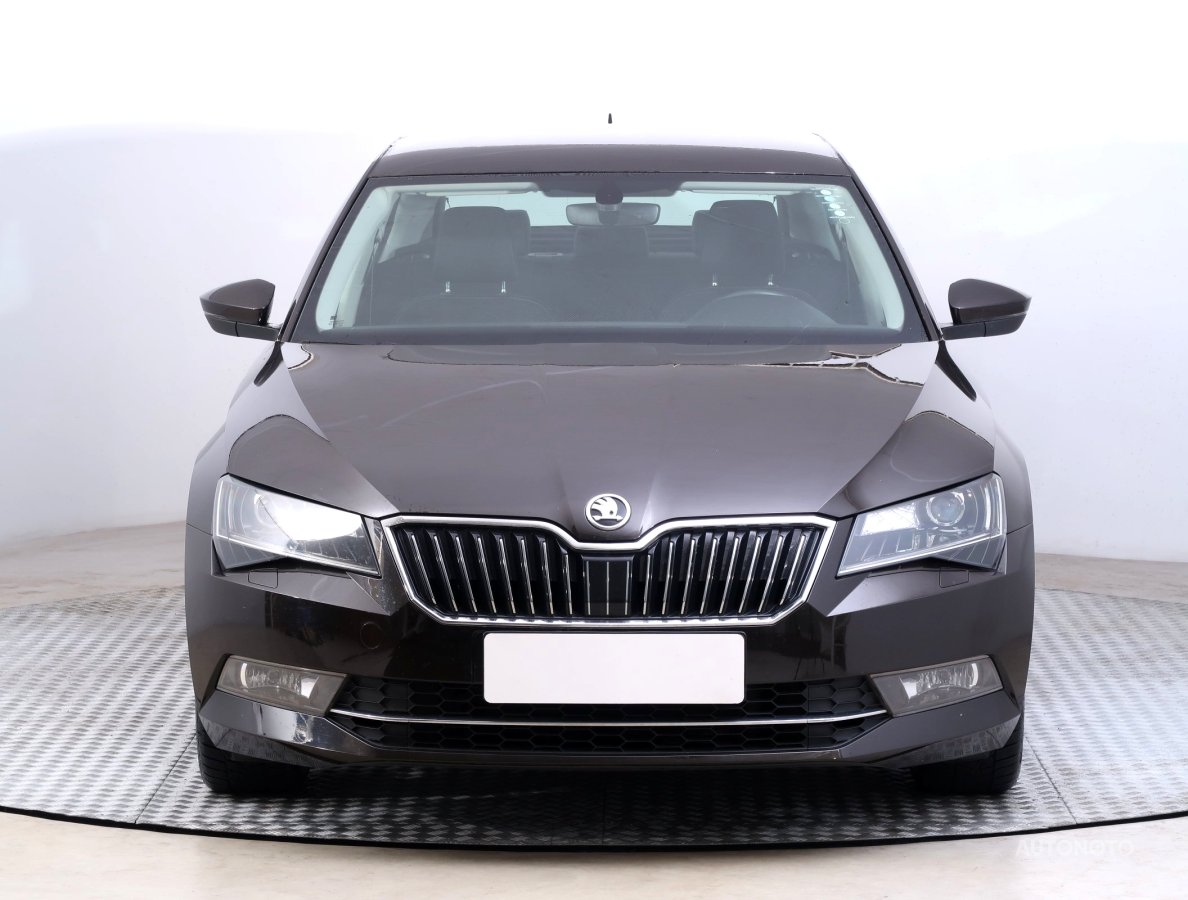 Škoda Superb, 2017 - pohled č. 2
