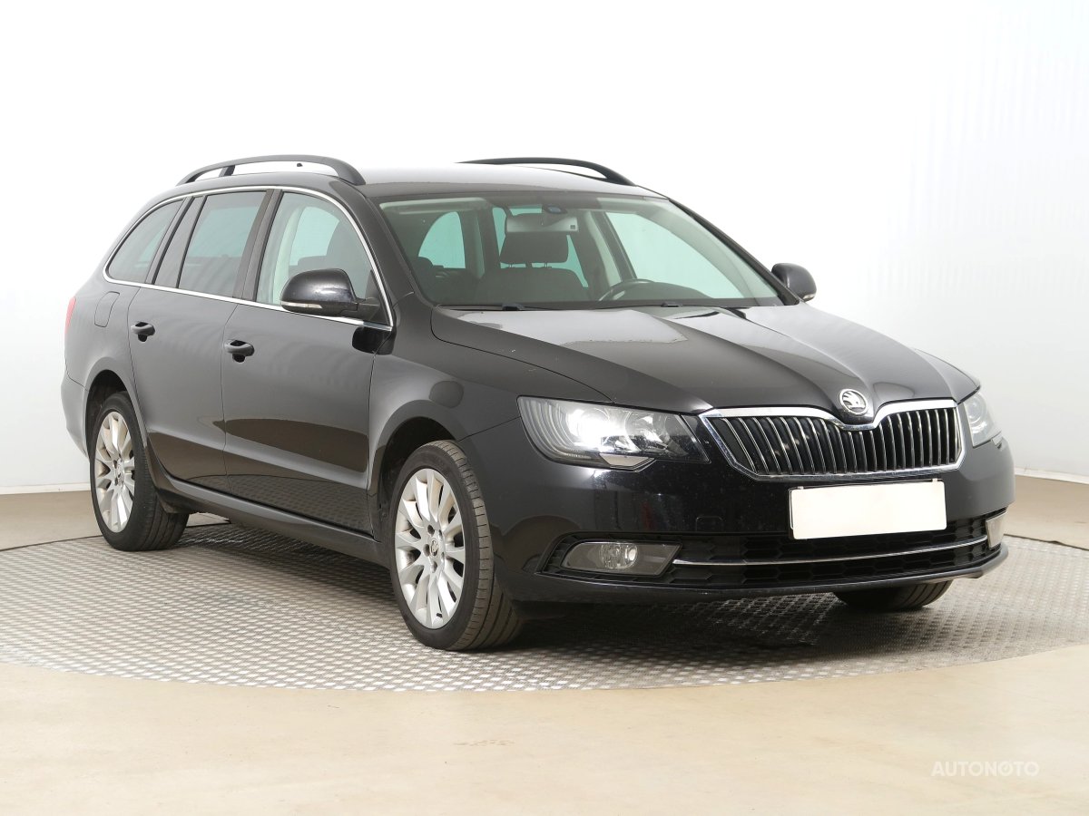 Škoda Superb, 2014 - celkový pohled