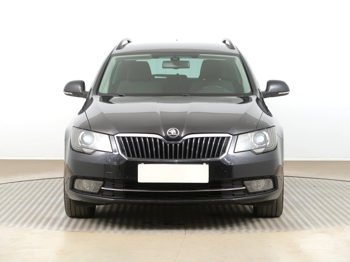 Škoda Superb, 2014 - pohled č. 2