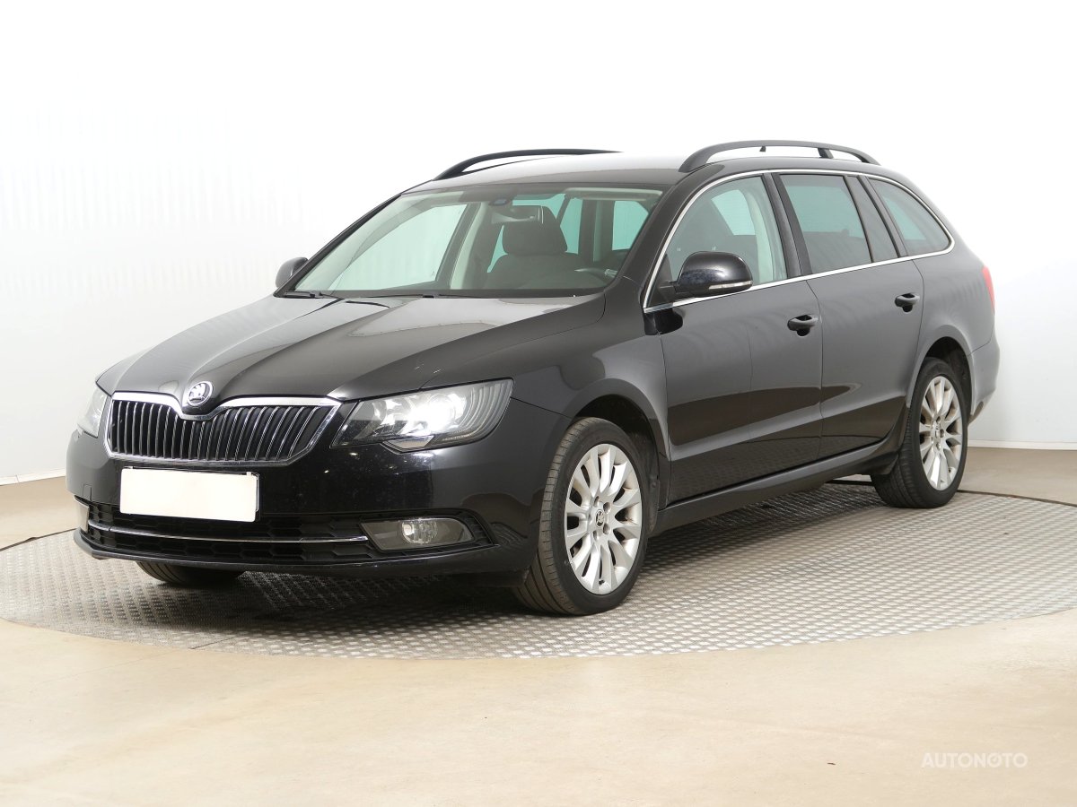 Škoda Superb, 2014 - pohled č. 3