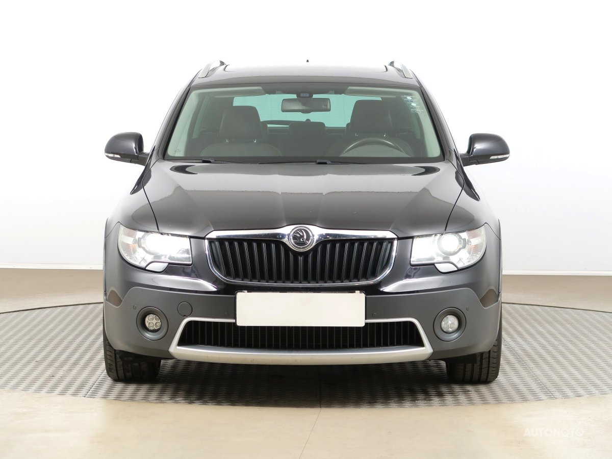 Škoda Superb, 2013 - pohled č. 2