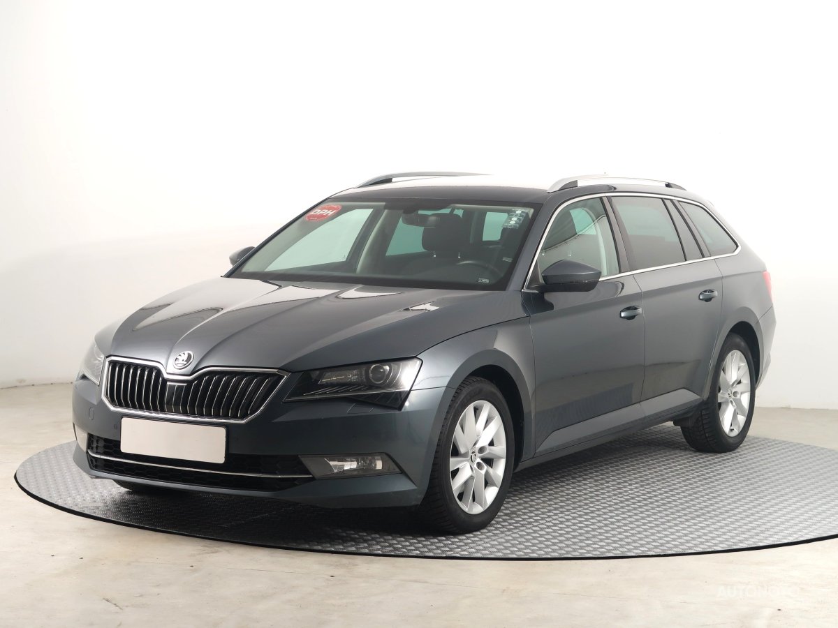 Škoda Superb, 2017 - pohled č. 3