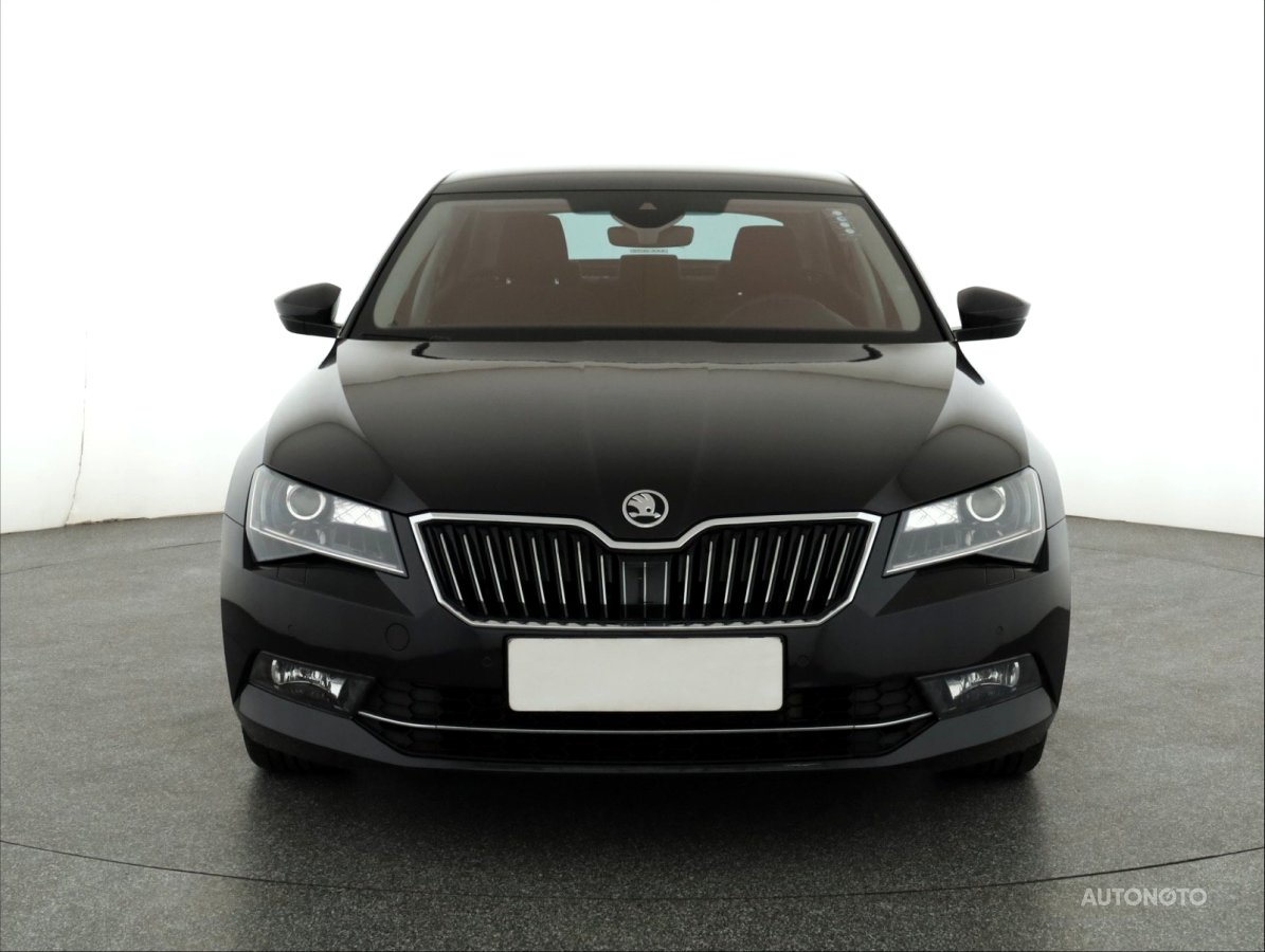 Škoda Superb, 2017 - pohled č. 2