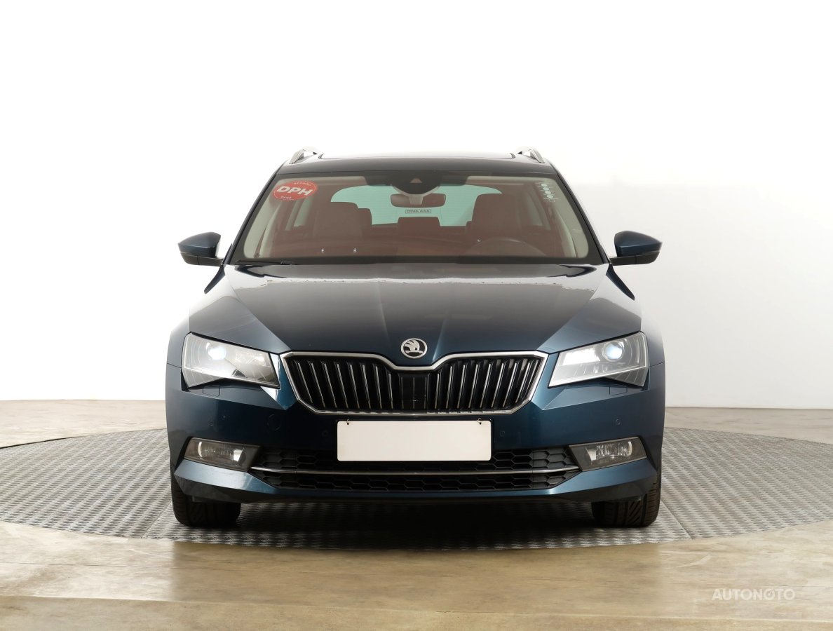 Škoda Superb, 2018 - pohled č. 2