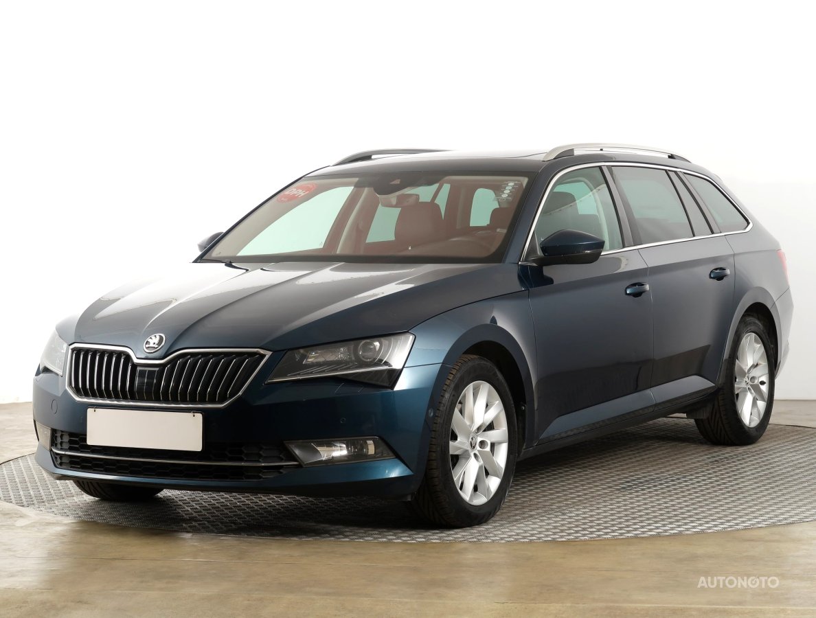 Škoda Superb, 2018 - pohled č. 3