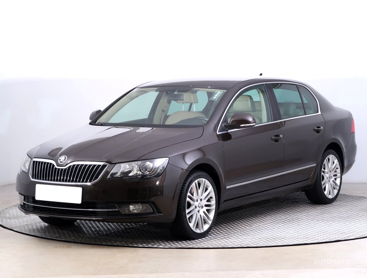 Škoda Superb, 2014 - pohled č. 3