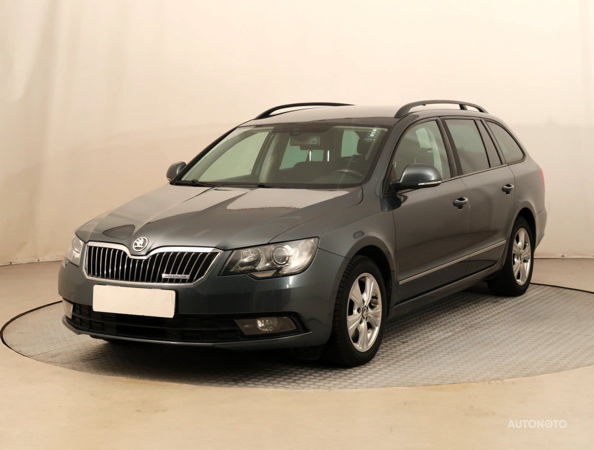 Škoda Superb, 2013 - pohled č. 3