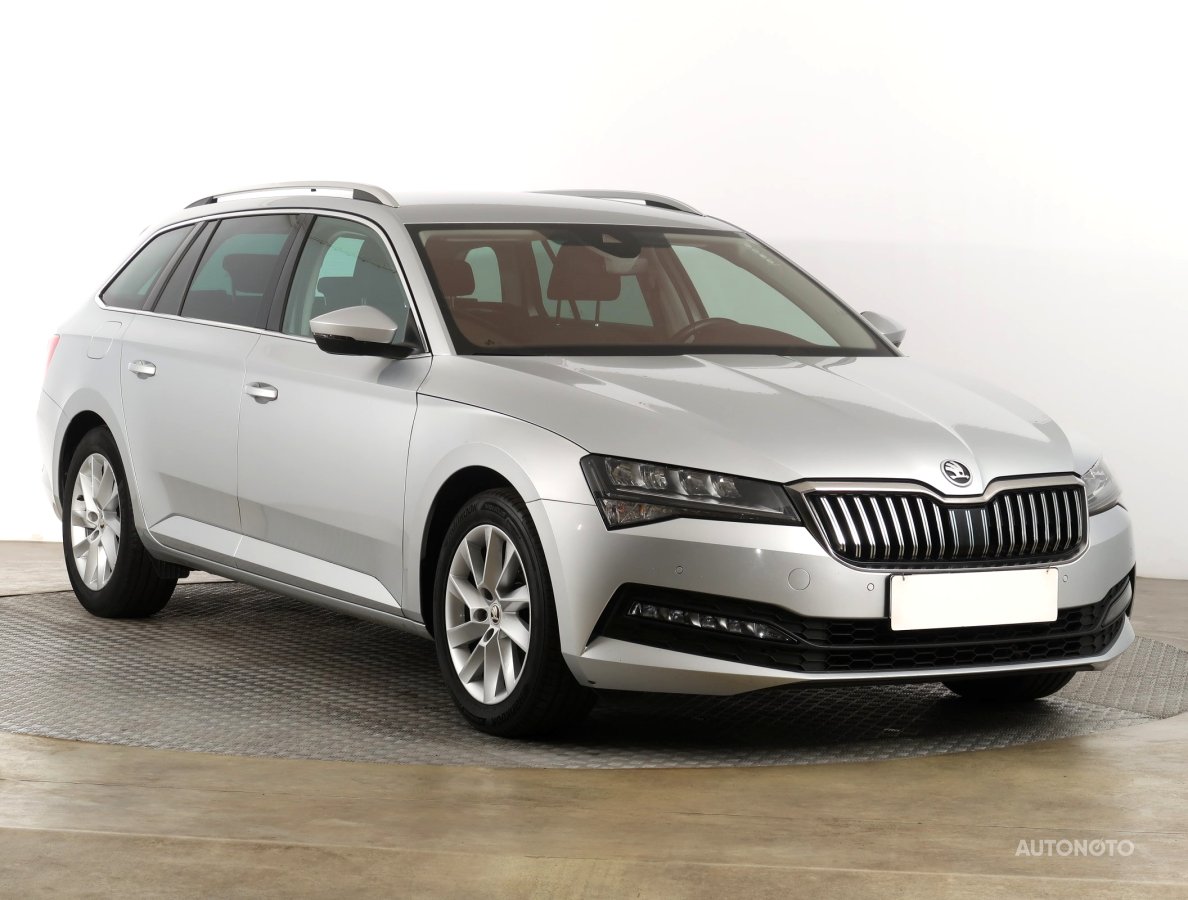 Škoda Superb, 2021 - celkový pohled