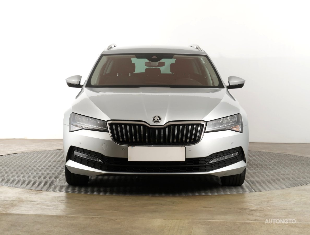 Škoda Superb, 2021 - pohled č. 2