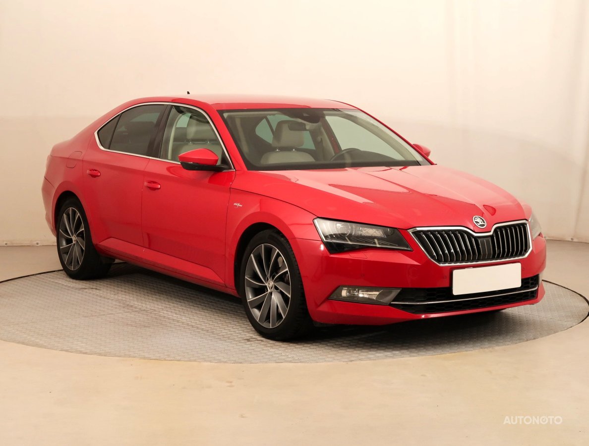 Škoda Superb, 2019 - celkový pohled