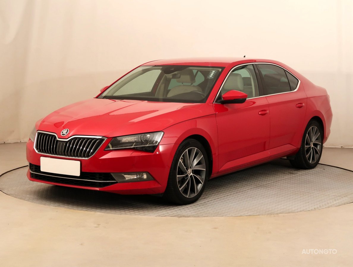 Škoda Superb, 2019 - pohled č. 3