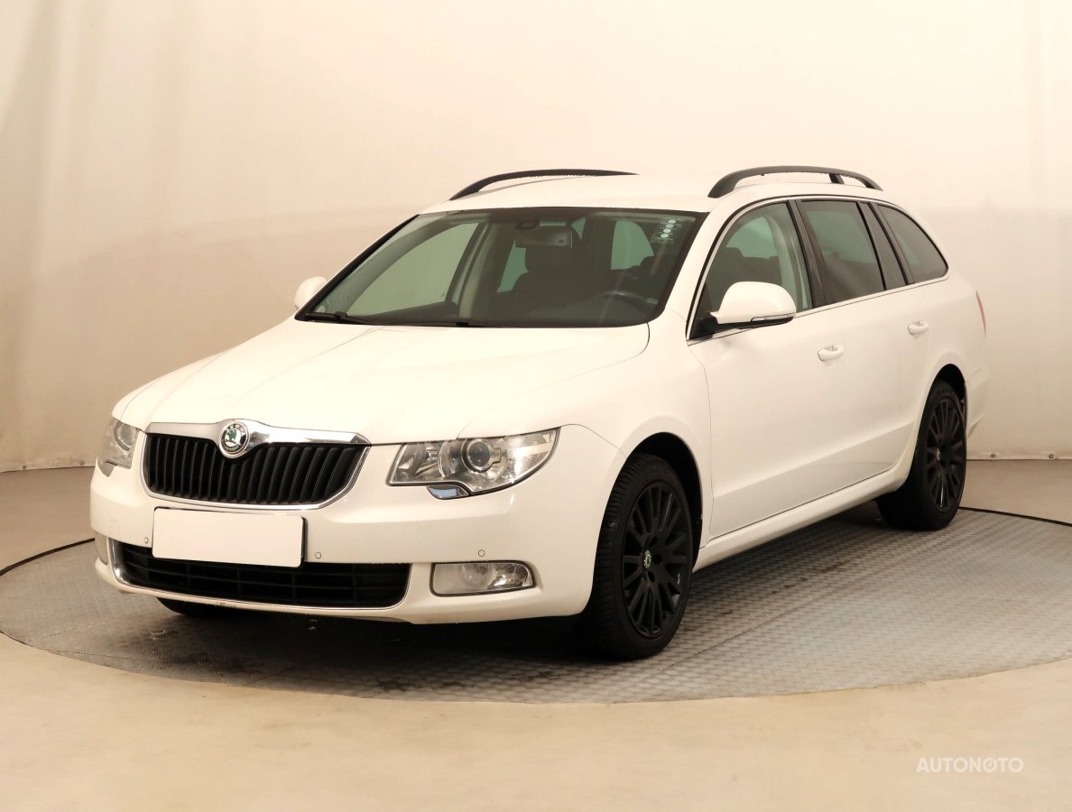 Škoda Superb, 2010 - pohled č. 3