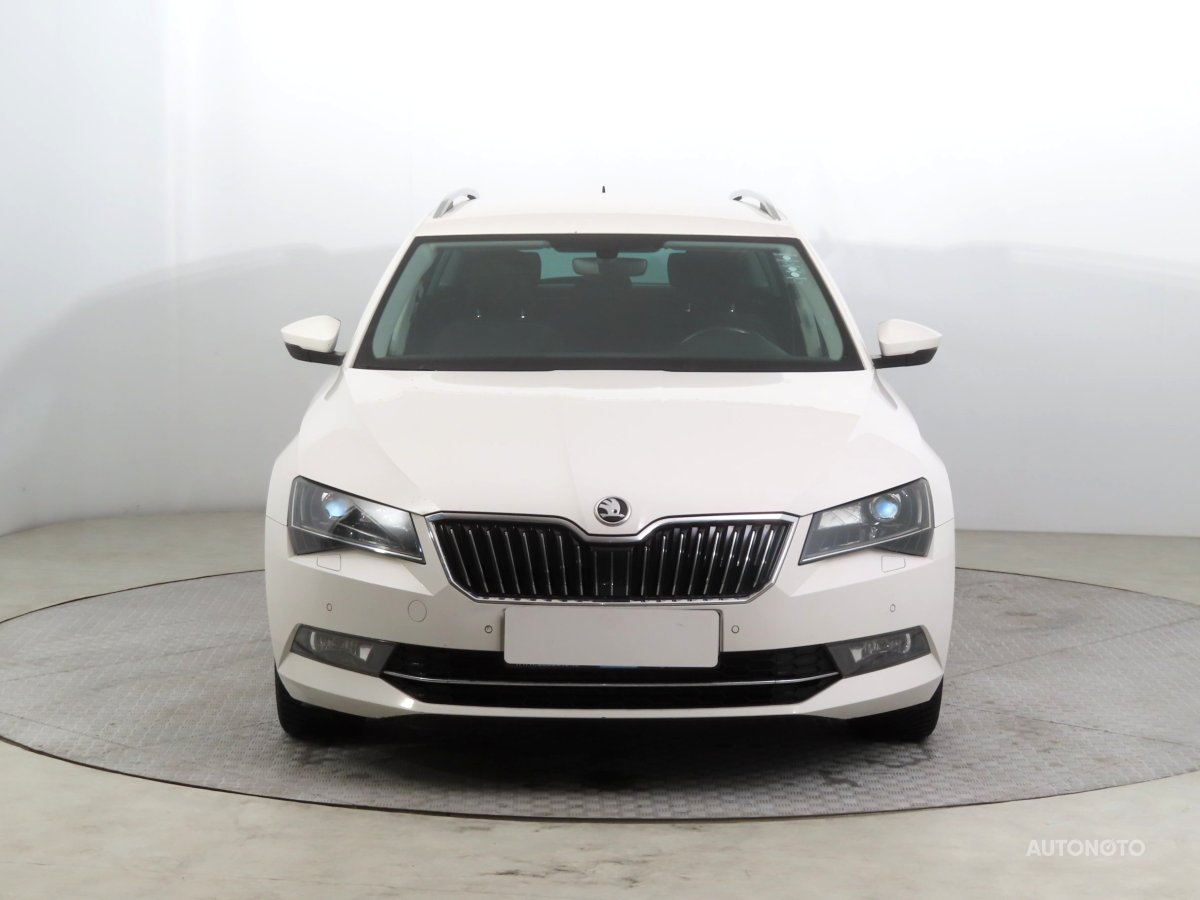 Škoda Superb, 2017 - pohled č. 2