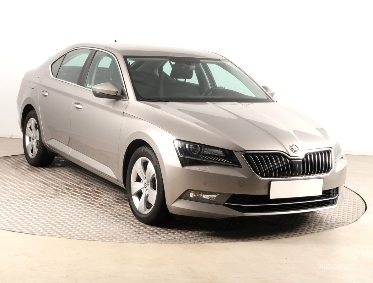 Škoda Superb, 2018 - celkový pohled
