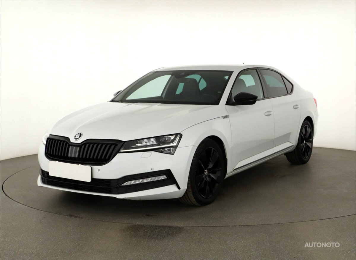 Škoda Superb, 2021 - pohled č. 3