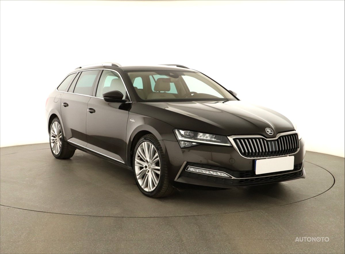 Škoda Superb, 2020 - celkový pohled