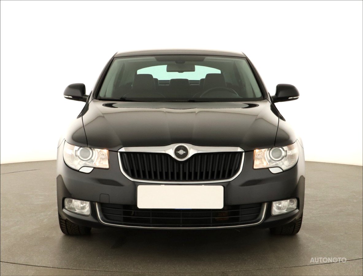 Škoda Superb, 2013 - pohled č. 2