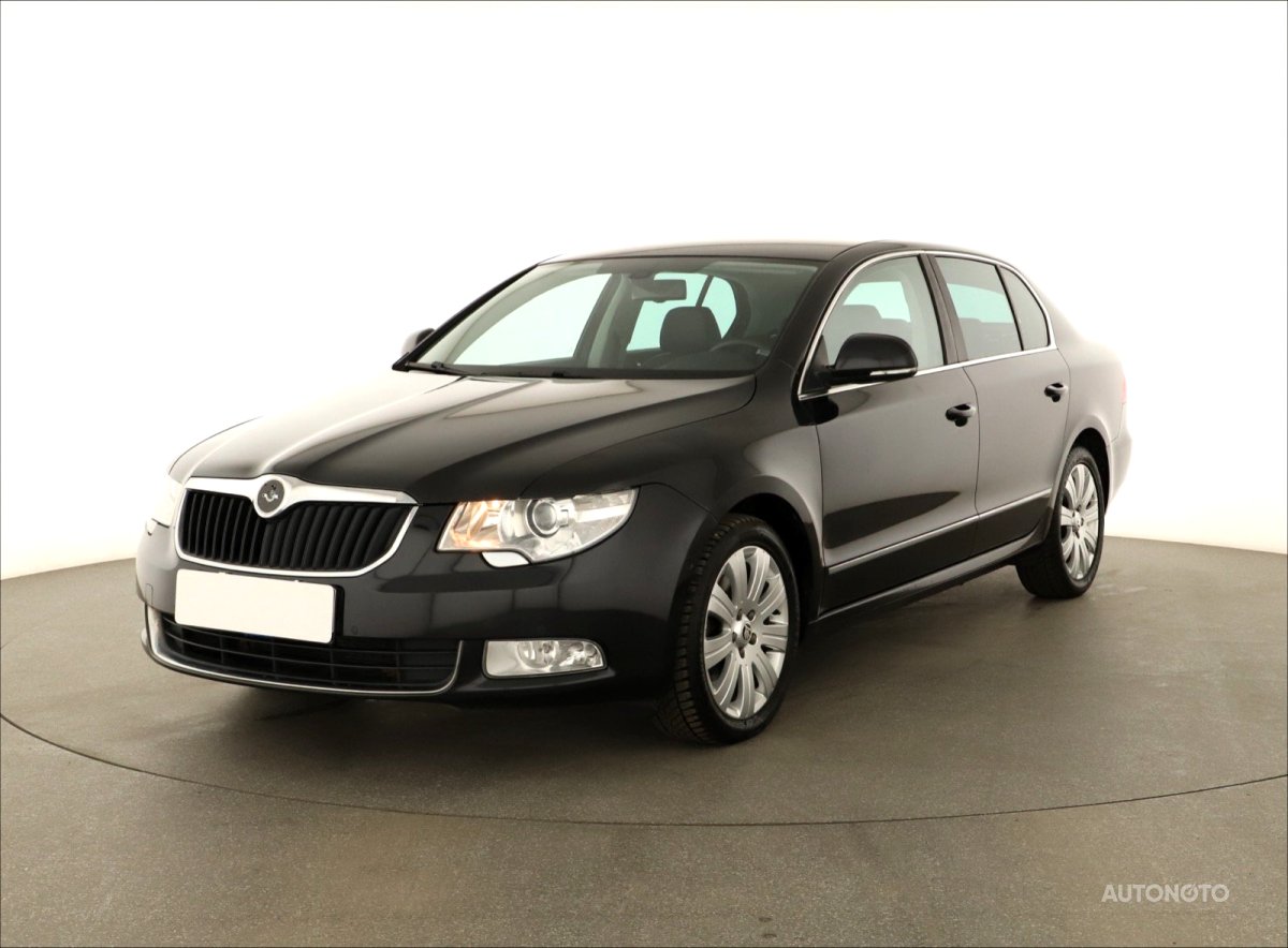 Škoda Superb, 2013 - pohled č. 3