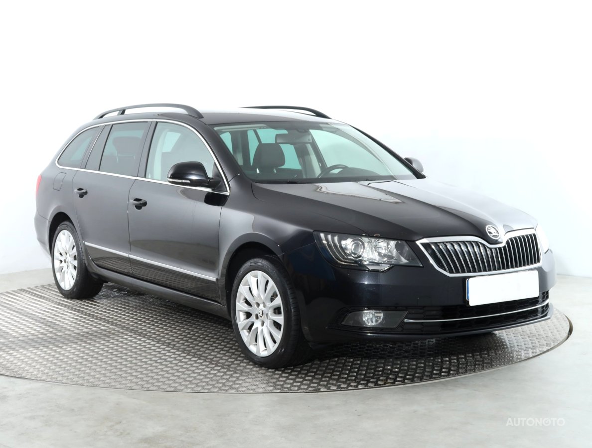 Škoda Superb, 2014 - celkový pohled