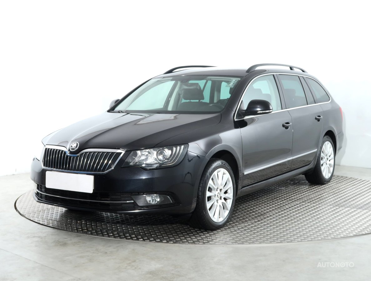 Škoda Superb, 2014 - pohled č. 3