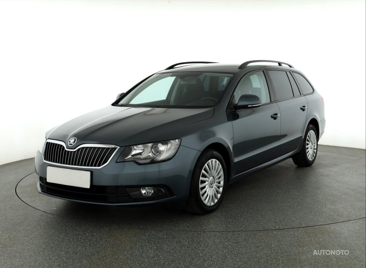 Škoda Superb, 2014 - pohled č. 3