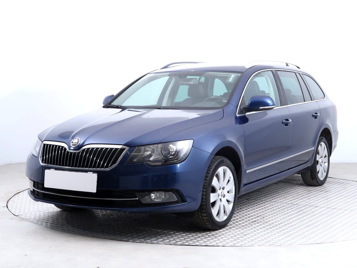 Škoda Superb, 2014 - pohled č. 3