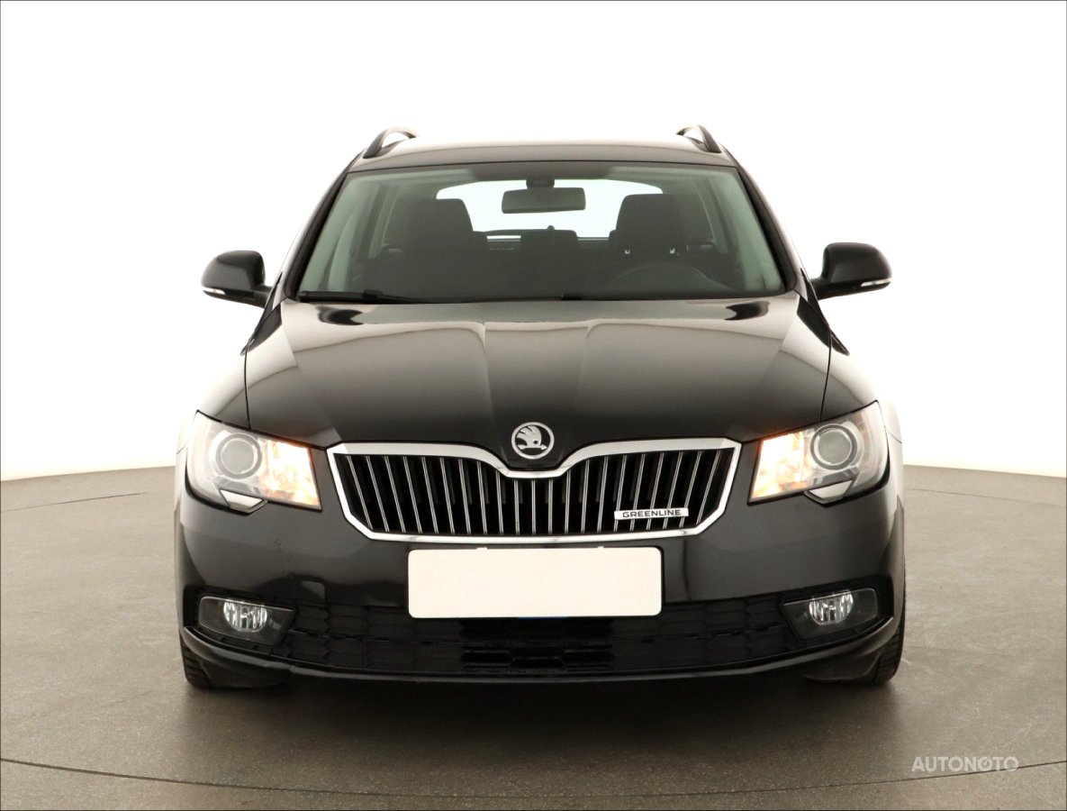 Škoda Superb, 2014 - pohled č. 2
